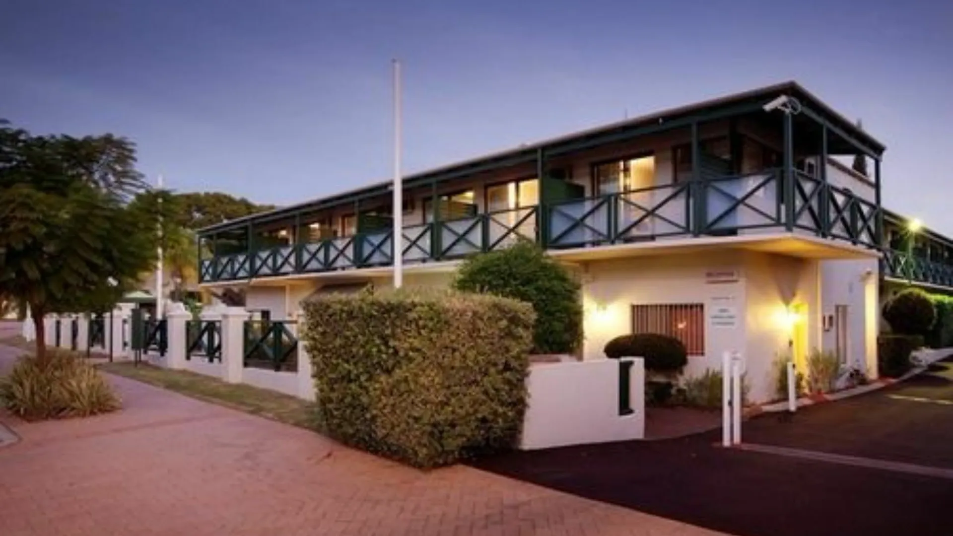 Windsor Lodge Perth 0*,